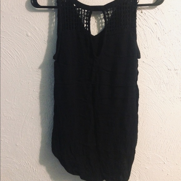 Old Navy Sleeveless Blouse - Picture 6 of 7